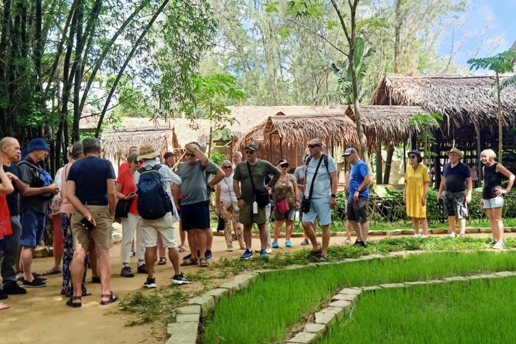 Làng du lịch sinh thái Triêm Tây Quảng Nam