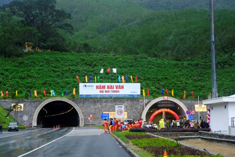 Tour daily một ngày Đà Nẵng - Huế 